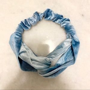 Jen Atkin x Chloe and Isabel knotted headwrap